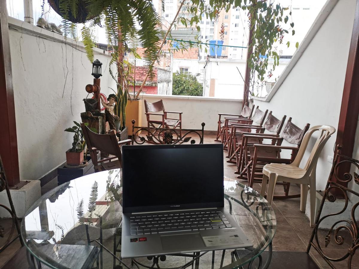 Hostel Brisas Del Nevado อีบาเก ภายนอก รูปภาพ