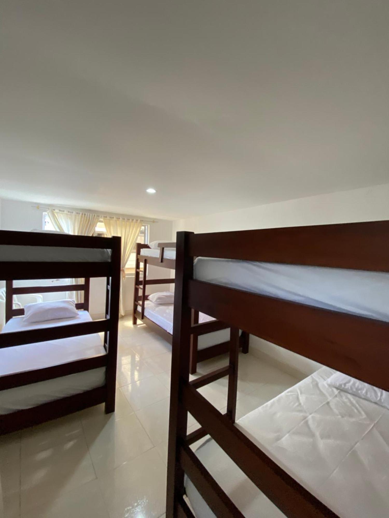 Hostel Brisas Del Nevado อีบาเก ภายนอก รูปภาพ